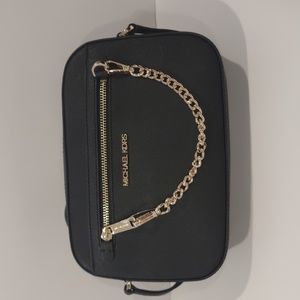 NWT MICHAEL KORS JET SET ZP CHAIN XBDY LEATHER BLACK PURSE